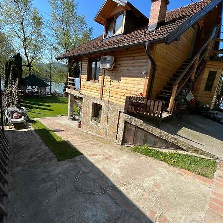 Apartman Kapetana luka Ljubovija Bagian luar foto