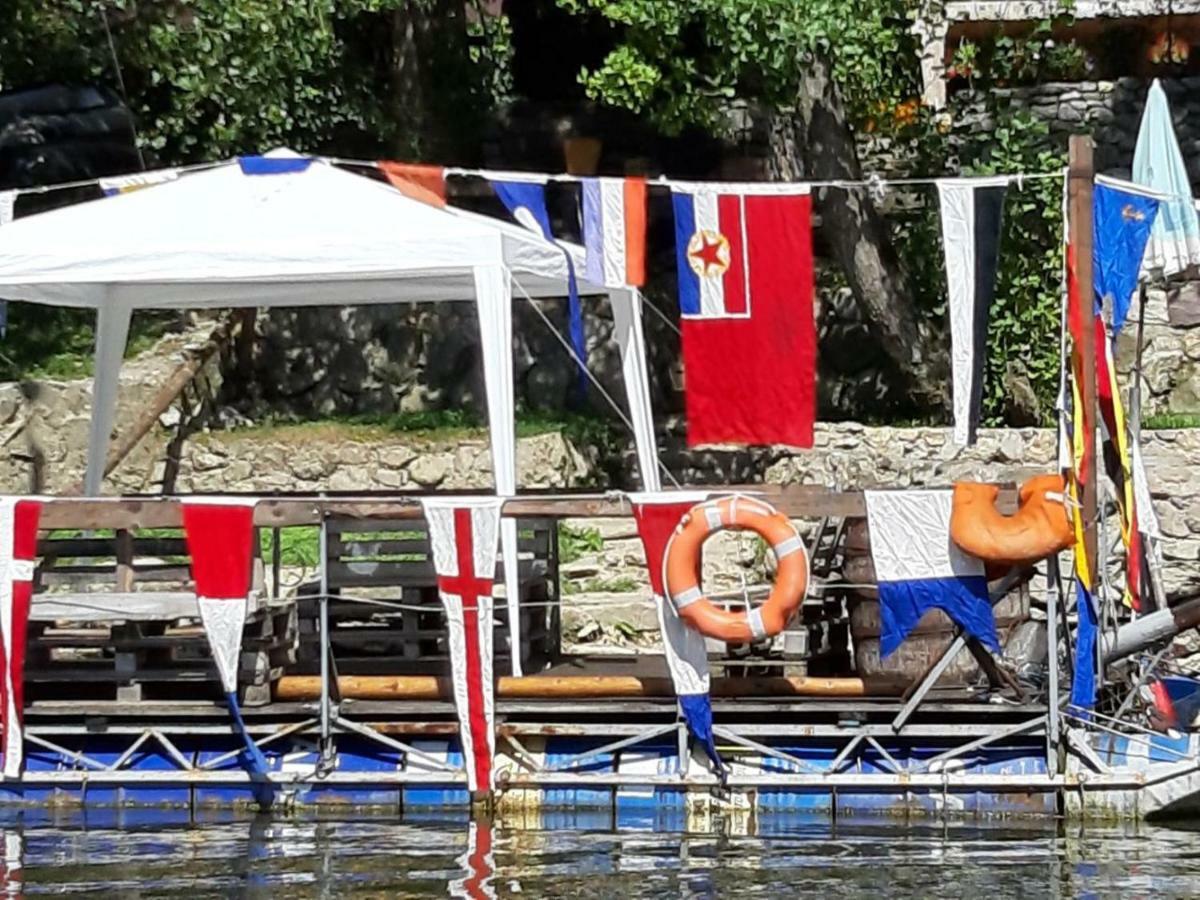 Apartman Kapetana luka Ljubovija Bagian luar foto